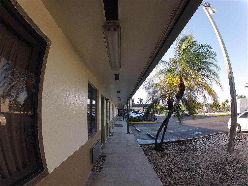 Budget Host Inn Florida City Eksteriør billede