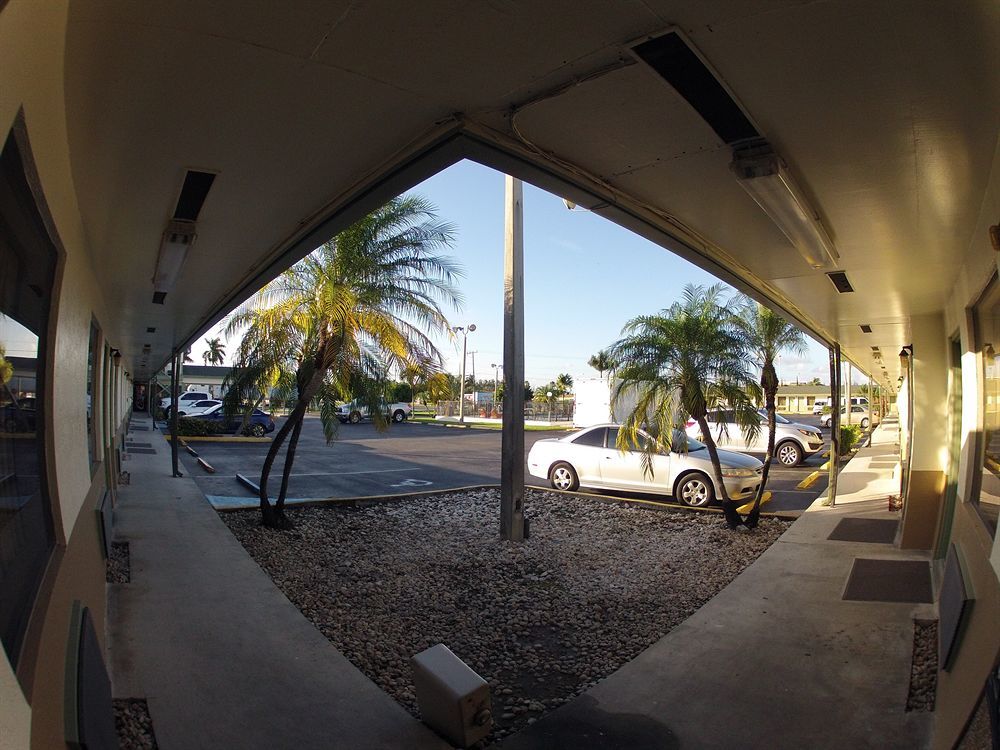 Budget Host Inn Florida City Eksteriør billede