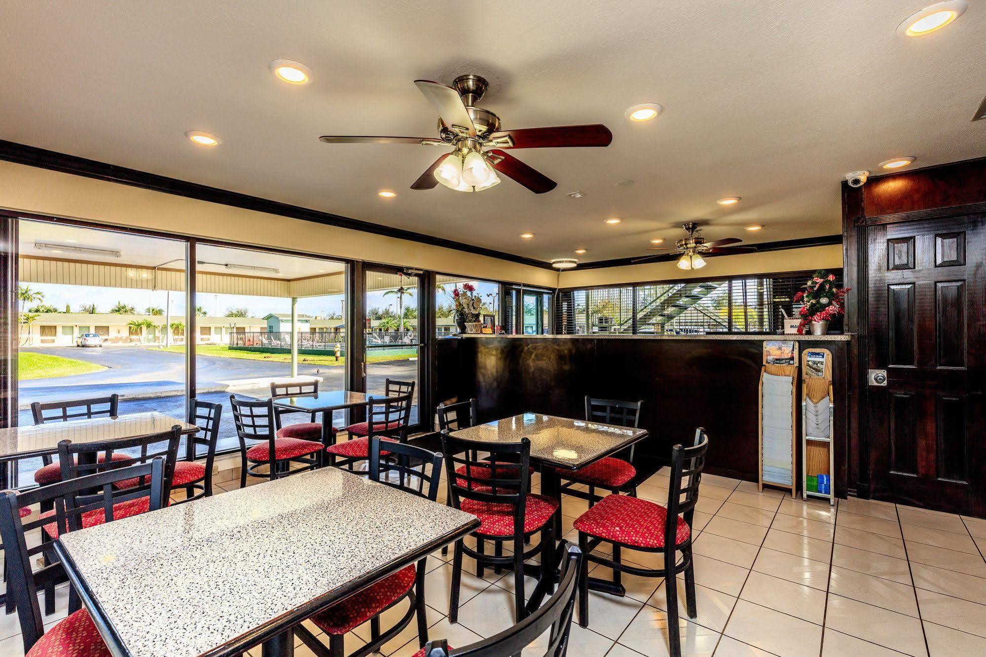 Budget Host Inn Florida City Eksteriør billede